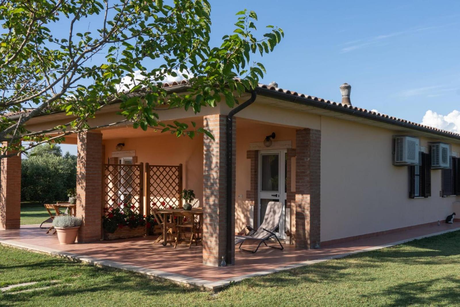 Agriturismo Lungo Albegna Manciano Exterior photo