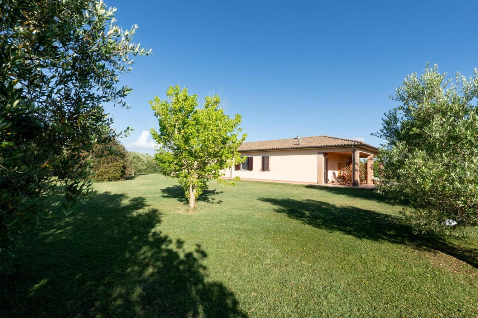 Agriturismo Lungo Albegna Manciano Exterior photo