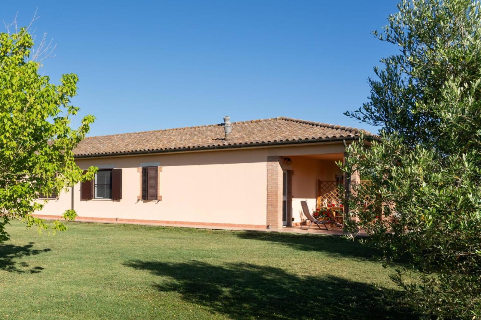 Agriturismo Lungo Albegna Manciano Exterior photo